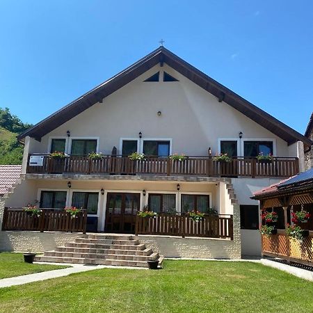 Casa Alexandra Villa Gales Luaran gambar